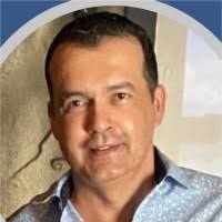 80+ perfiles de «Fermin»