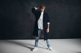 Последние твиты от wizkid stats (@statswizkid). Justin Bieber Joining Wizkid Essence Remix Billboard