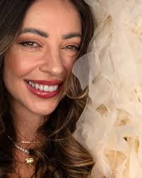 A smile is the prettiest kind of sparkle ✨