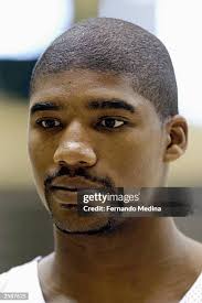 Dajuan Wagner of the Cleveland Cavaliers drives around Ray Allen of... News  Photo