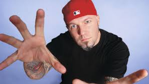 Fred durst, the famous frontman of limp bizkit, debuted a new look on instagram this week, and he is completely unrecognizable. 2jrnrijoztj5xm