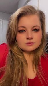 Shelby Bingham's Instagram, Twitter & Facebook