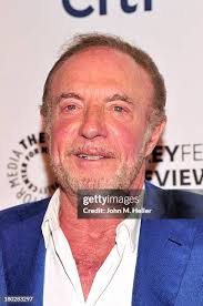 Actors Bailee Madison, Malin Akerman and Ryan Scott Lee attend the... News  Photo