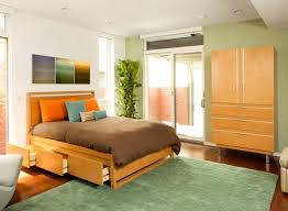 Bett Mit Ablage Kreative Idee Fur Kleine Raume Wohnungeinrichten Einzimmerwohnung Zimmerwohnung Stauraum Vorha Schlafzimmer Design Wohnung Bett Lagerung