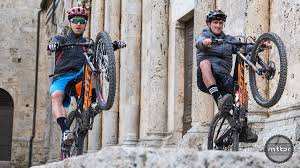 Nino schurter is a swiss cyclist and member of the swiss team at the 2008 summer olympics where he earned schurter also went on to secure the silver medal in the 2012 london olympic games. Nino Schurter Goes Full Throttle With Brendog Mountain Bike Reviews Forum