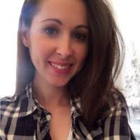 100+ perfiles de «Costanza»