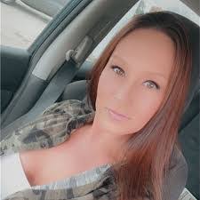 Alex Mixon's Instagram, Twitter & Facebook