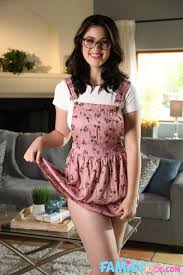 صور إباحية مثيرة من أداء داني ماونتن وإيلي نوفا في أغنية New Sensations | منتديات  نسوانجي