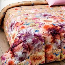 Il piumone letto è l'imbottitura, in piuma o in microfibra. Trapunta Matrimoniale Vallesusa Flower Power Casseri Biancheria