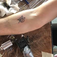 I was up one night with a friend of mine and he was designing some tattoos and so on and then my daughter woke up and. Does Chris Evans Have Tattoos Popsugar Beauty