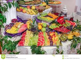 Vidéos 4k et hd utilisables immédiatement dans n'importe quel nle. Porte Des Fruits La Decoration Image Stock Image Du Frais Table 44874315