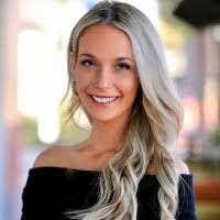 Shelby Huff's Instagram, Twitter & Facebook