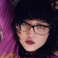 I think someone accidentally dropped their glowing scorch queen found it