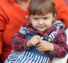 Dad Hilariously Fails To Dress His Baby, Now Wives Are Sharing Their  Husband Fails