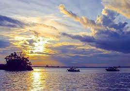 Semua memiliki karakter dan keindahan tersendiri. Wisata Nongkrong Asyik Sambil Melihat Pemandangan Laut Di Pantai Melawai Balikpapan 17sekians