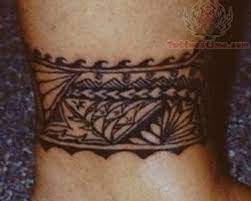 Samoan Tattoo On Ankle Women And Men Often Get This Type Of Tattoo On Their Legs Or Arms Or Wrist Or Sometimes A Polynesian Tattoo Ankle Tattoo Designs Tattoos