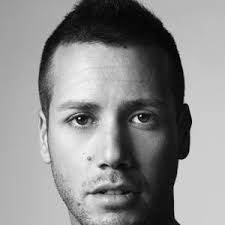 Chelina Manuhutu biography