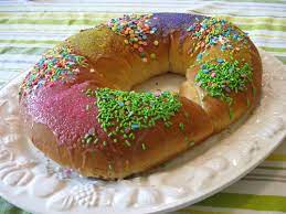 'fava bean') such as a figurine. Comfort Food From Louisiana Mardi Gras New Orleans Zulu King Cake