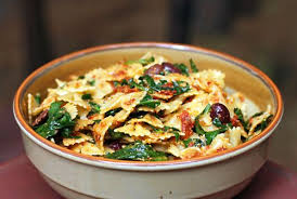 Easy Camping Recipes And Ideas Whether You Re A Weekend Car Camper Or A Serious Backpacker Go Beyond Hot Dog Sun Dried Tomato Tomato Pesto Best Camping Meals