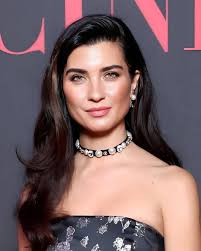 Tuba Büyüküstün Arabia