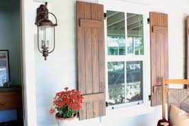 They are available in a variety of materials including mdf (medium density fiber), vinyl, synthetic foam, faux wood and wood. Diy Shutters Mother Earth News