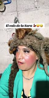 Cumpleaños de Sara: El Vals y el Humor que No Falta