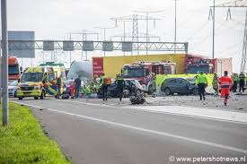 De verdachte reed bij maarssen met zeer hoge snelheid op zijn voorganger in. Ernstig Ongeluk Op A2 Bij Breukelen Eist Drie Levens Peters Hotnews Nl
