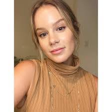 Vanessa Beretta's Instagram, Twitter & Facebook