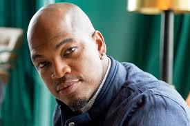 He has been married to crystal smith since february 20, 2016. Ne Yo Makes His First Move Into Tech With An Investment In A Coding School Techcrunch