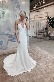 Chandler Dehart Dresses Up With Lovely Bride Atlanta Wedding Dresses Uk Wedding Dresses Wedding Dress Shopping