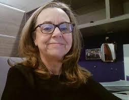 Carrie Gough's Instagram, Twitter & Facebook