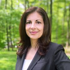 Acesse e confira as ofertas! Angelina Colombo Turns A Practical Choice Into A Winning Career Profile