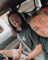 Emily Crews's Instagram, Twitter & Facebook