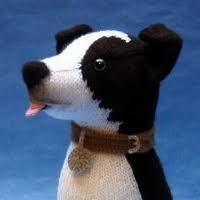 Knit father rabbit with his carrot, mother with her necklace of peas and baby with his radish. Toy Patterns Alan Dart