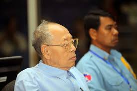 Image of PHILIPPINE PRESIDENT RAMOS SHAKES HAND WITH A FILIPINO AIDS  SUFFERER