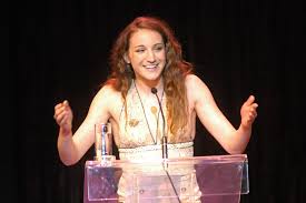 *η στεφανία γουλιώτη πρωταγωνιστεί στις ευμενίδες του αισχύλου, στο πλαίσιο του φεστιβάλ αθηνών και επιδαύρου, στο αρχαίο στάδιο της επιδαύρου στις 14 και 15/07/2018, στις 06:00 το πρωί. Stefania Goyliwth H Arrwstia Moy Me Th Doyleia Einai Megalh Eidhseis Nea To Bhma Online