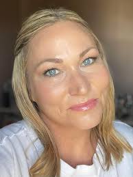 Mineral Powder Sunscreen for Melanoma Protection