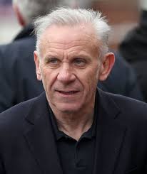 Is Peter Reid now the oldest person to ever play for Everton friendly or  otherwise.