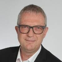 Daniel Munz's Instagram, Twitter & Facebook