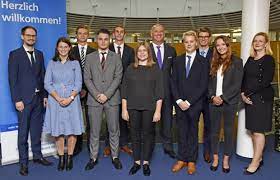 Von altersvorsorge über girokonto bis versicherung: Unsere Ausbildung Volksbank Raiffeisenbank Furstenfeldbruck Eg