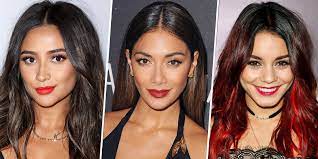 Christina milan looked beautiful with medium length hair colored dark brown at the bottom then on top hair is filled with blonde highlights to make her stand out. 7 Celebs With Black Hair Highlights We Love Highlights For Black Hair