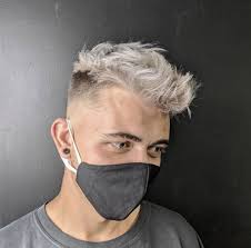 Oggi grazie ad alcuni attori che hanno fatto di questa caratteristica il . Capelli Sfumati Uomo E Tu Sei Piu Crazy O Cool Estetica It