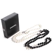 Black And White Necklace Chanel Pearl Cc Beaded Long Necklace Black White With Images Chanel Pearls Black And White Necklaces Long Necklace