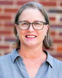 Beth Mutch's Instagram, Twitter & Facebook