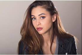 So We Meet At Last (Clexa Au)