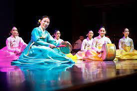 Traditional korean folk songs arranged for harmony voices. Zoom Korea Folk Song Masters Keep The Music Alive