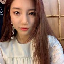 so this is how bae suzy as a girlfriend♡