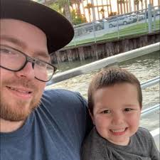 It's stupid that everyone wants to be DPS, us tanks need support too you  know