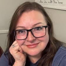 Cindy Mclemore's Instagram, Twitter & Facebook