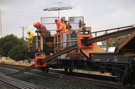 Most Modern Railways Use Continuous Welded Rail Sometimes Referred To As Ribbon Rail Which Has Been Welded Together Into One 1 60 Train Tracks Train Railroad